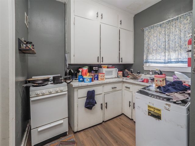 922 S Park Street, Kalamazoo, MI 49001