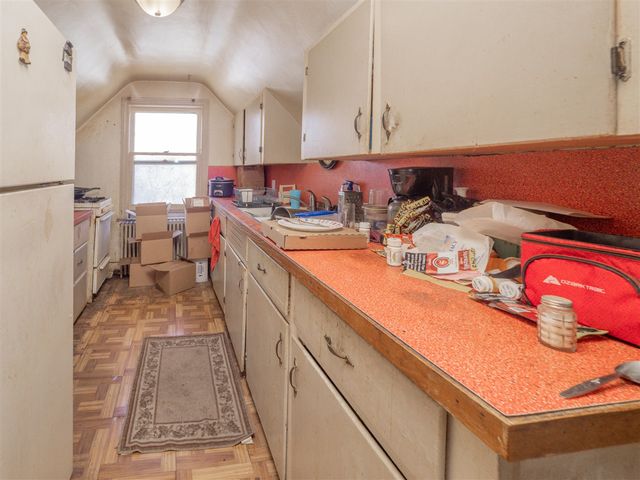 922 S Park Street, Kalamazoo, MI 49001