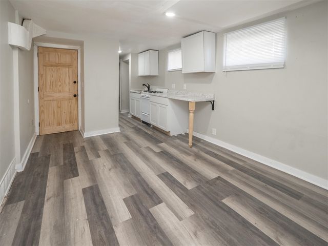 922 S Park Street, Kalamazoo, MI 49001