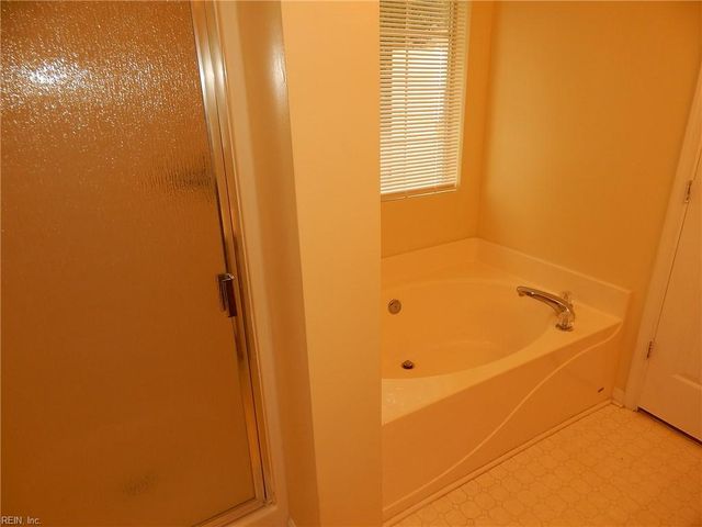 11 Valentine CT, Hampton, VA 23666