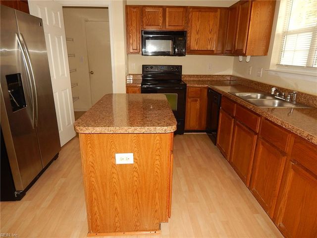 11 Valentine CT, Hampton, VA 23666