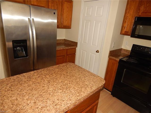 11 Valentine CT, Hampton, VA 23666