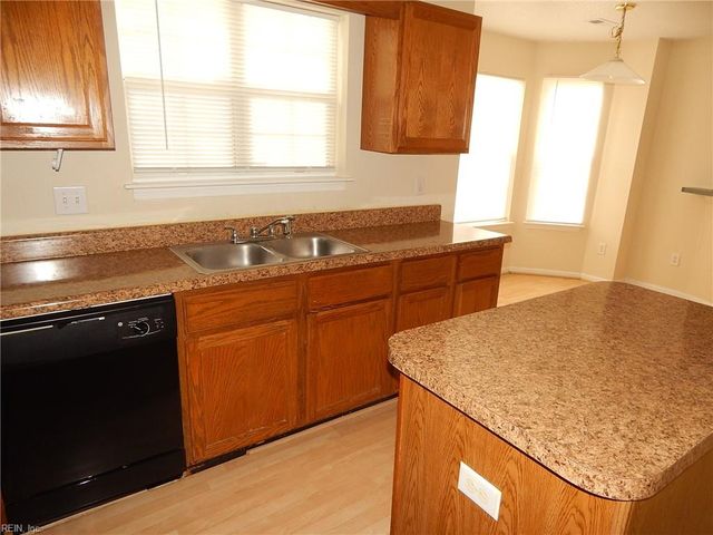 11 Valentine CT, Hampton, VA 23666