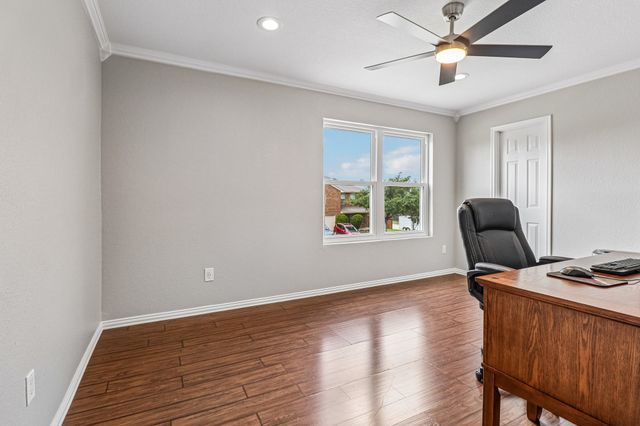 704 Partridge Drive, Saginaw, TX 76131