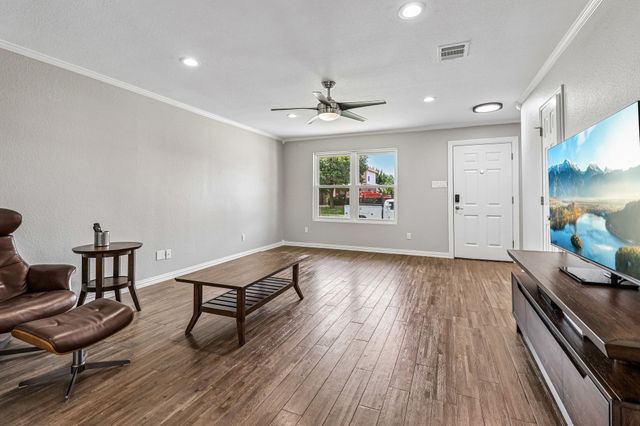 704 Partridge Drive, Saginaw, TX 76131