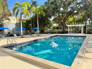 4600 SW 67th Ave 215, Miami, FL 33155