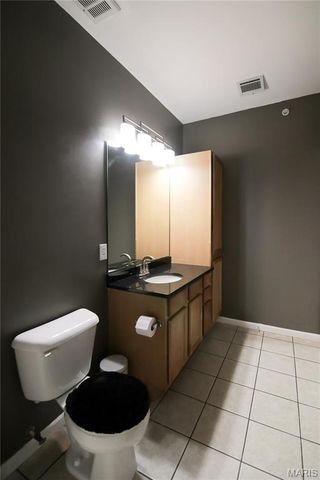 37 Kassebaum Lane 207, St Louis, MO 63129