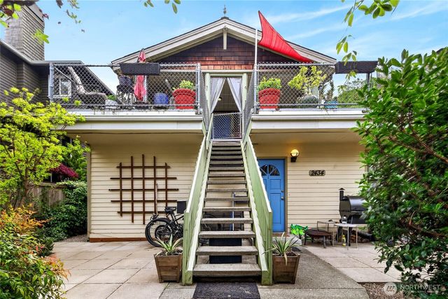 2434 55th Avenue SW, Seattle, WA 98116