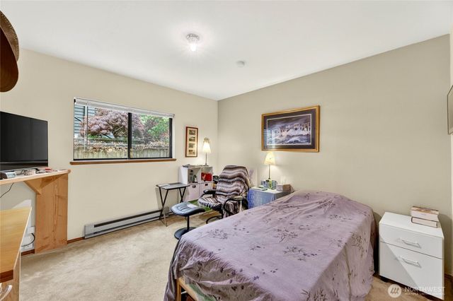 2434 55th Avenue SW, Seattle, WA 98116