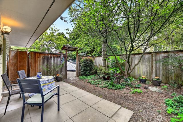2434 55th Avenue SW, Seattle, WA 98116