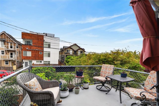 2434 55th Avenue SW, Seattle, WA 98116