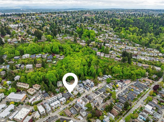2434 55th Avenue SW, Seattle, WA 98116
