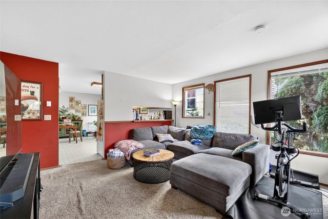 2434 55th Avenue SW, Seattle, WA 98116