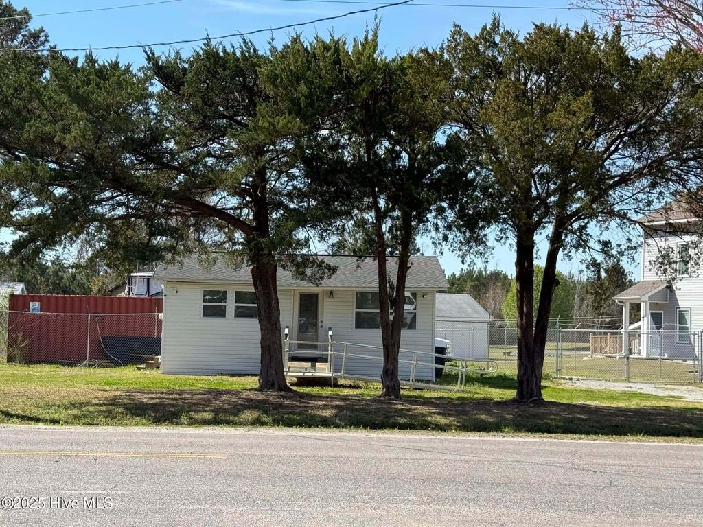 189 Calabash Road NW, Calabash, NC 28467