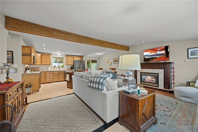 1085 East Park Road, Grand Island, NY 14072