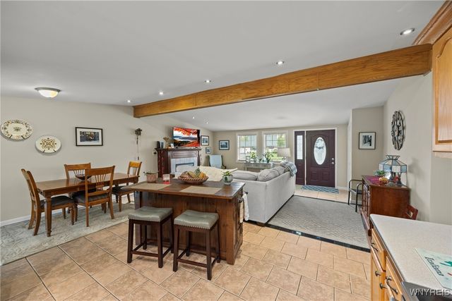 1085 East Park Road, Grand Island, NY 14072