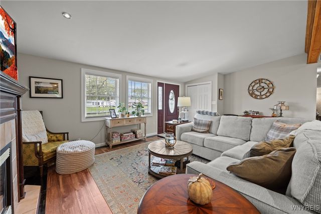 1085 East Park Road, Grand Island, NY 14072