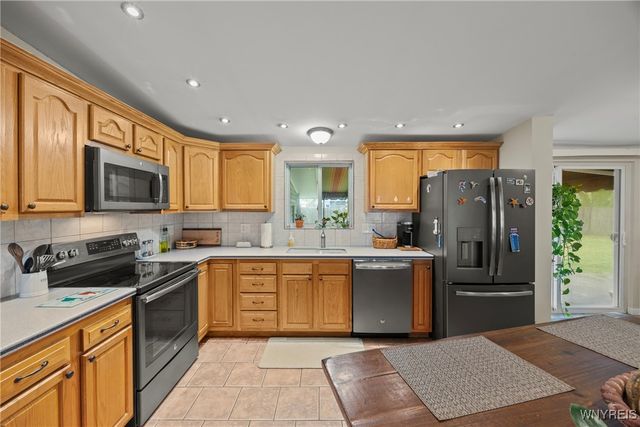 1085 East Park Road, Grand Island, NY 14072