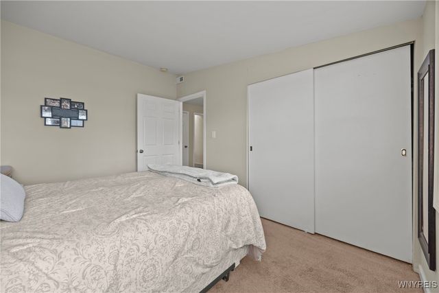 1085 East Park Road, Grand Island, NY 14072