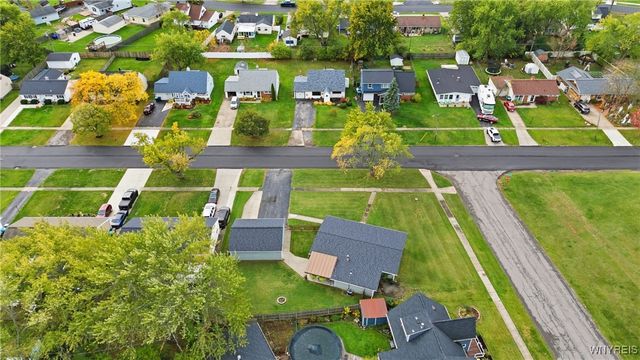 1085 East Park Road, Grand Island, NY 14072