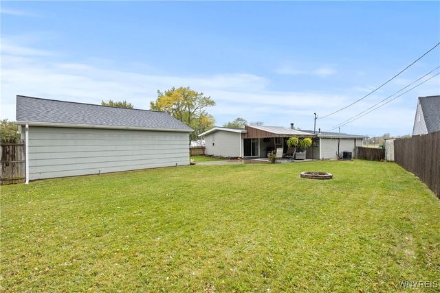 1085 East Park Road, Grand Island, NY 14072