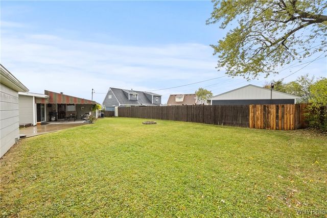 1085 East Park Road, Grand Island, NY 14072