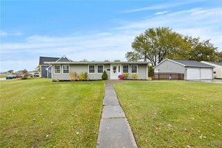 1085 East Park Road, Grand Island, NY 14072