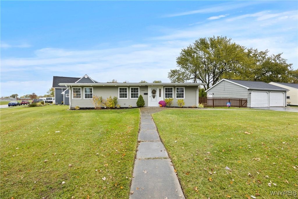 1085 East Park Road, Grand Island, NY 14072