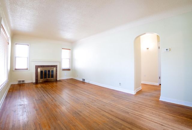 8241 Wentworth Avenue S, Bloomington, MN 55420