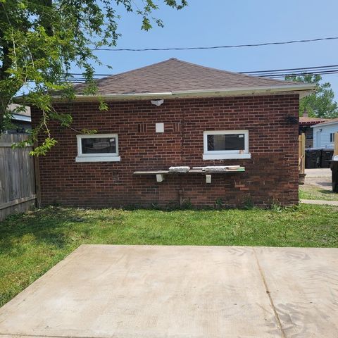 10133 S Aberdeen Street, Chicago, IL 60643