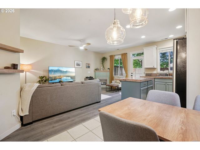 1721 DOLLAR St, West Linn, OR 97068