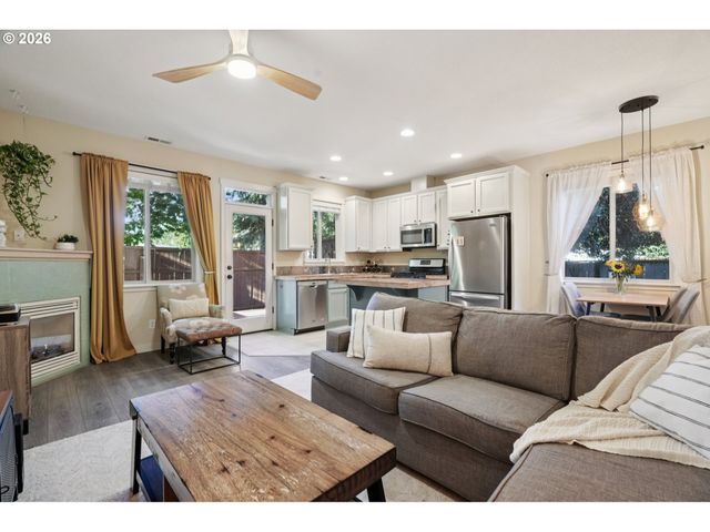 1721 DOLLAR St, West Linn, OR 97068