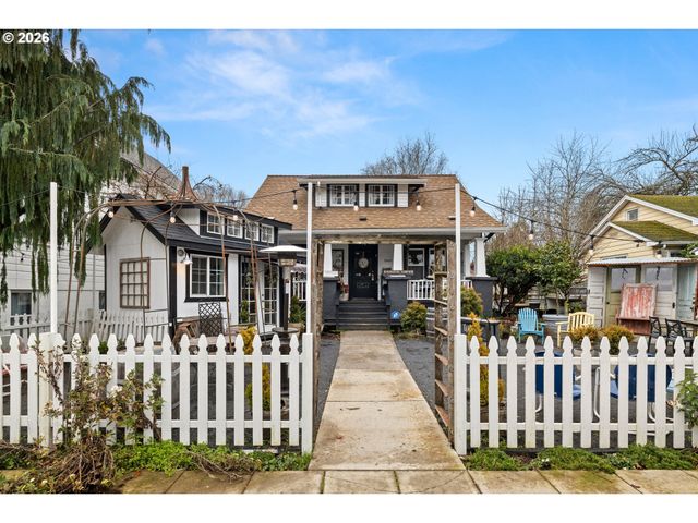 1721 DOLLAR St, West Linn, OR 97068