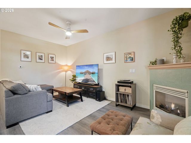 1721 DOLLAR St, West Linn, OR 97068