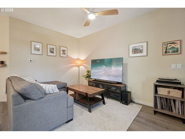 1721 DOLLAR St, West Linn, OR 97068