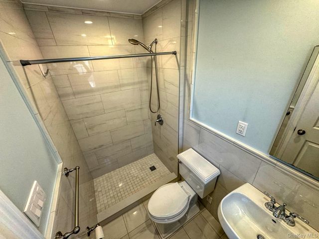 203-30 28th Avenue 1, Bayside, NY 11360