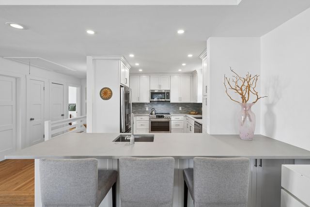 312 Charleston Boulevard, Isle Of Palms, SC 29451