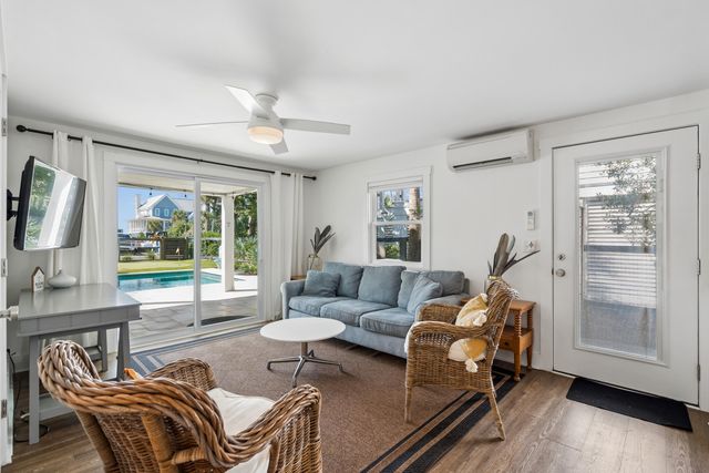 312 Charleston Boulevard, Isle Of Palms, SC 29451