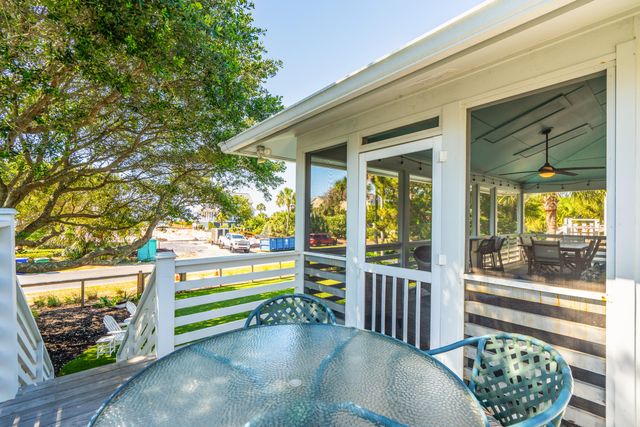 312 Charleston Boulevard, Isle Of Palms, SC 29451