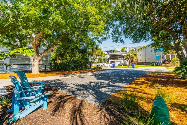 312 Charleston Boulevard, Isle Of Palms, SC 29451