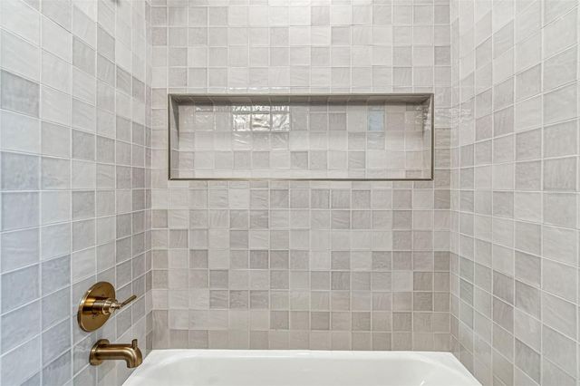 3511 W BARCELONA STREET, Tampa, FL 33629