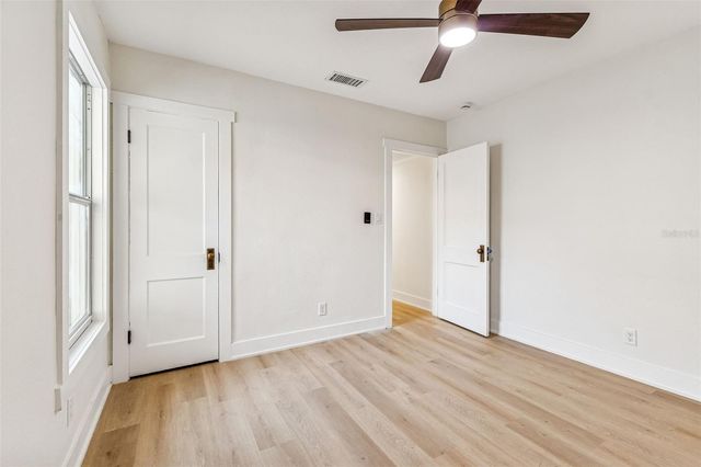 3511 W BARCELONA STREET, Tampa, FL 33629