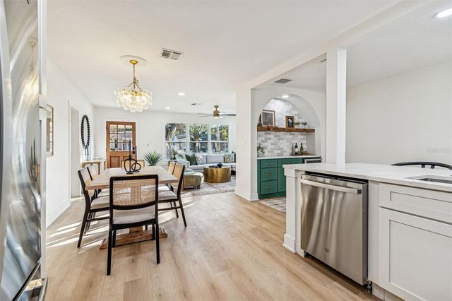 3511 W BARCELONA STREET, Tampa, FL 33629