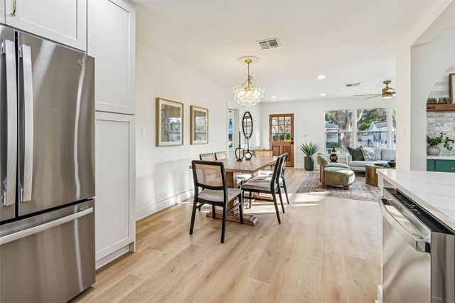 3511 W BARCELONA STREET, Tampa, FL 33629