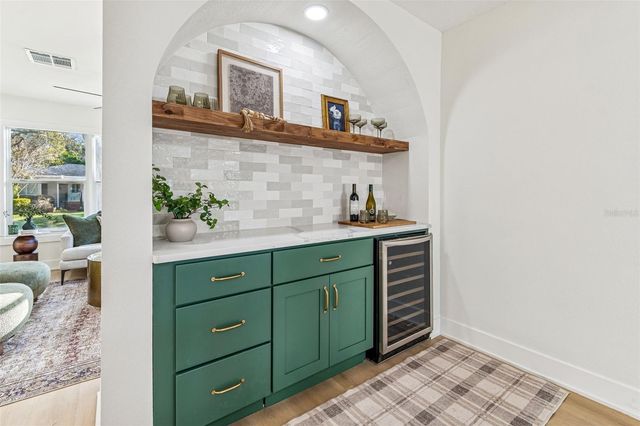 3511 W BARCELONA STREET, Tampa, FL 33629