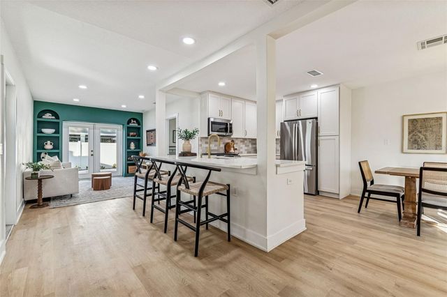 3511 W BARCELONA STREET, Tampa, FL 33629