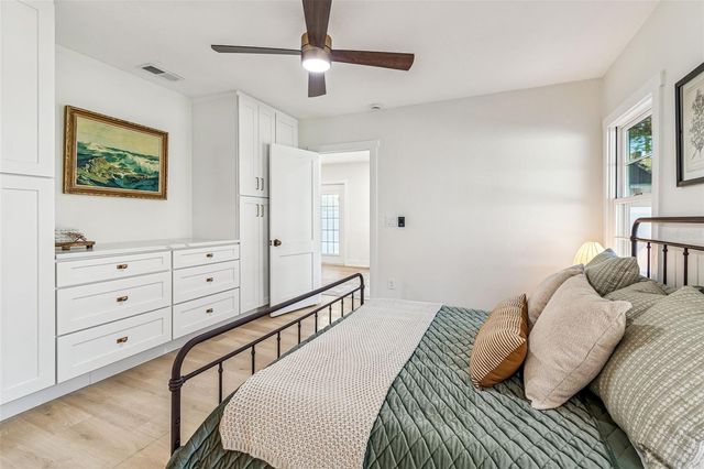 3511 W BARCELONA STREET, Tampa, FL 33629