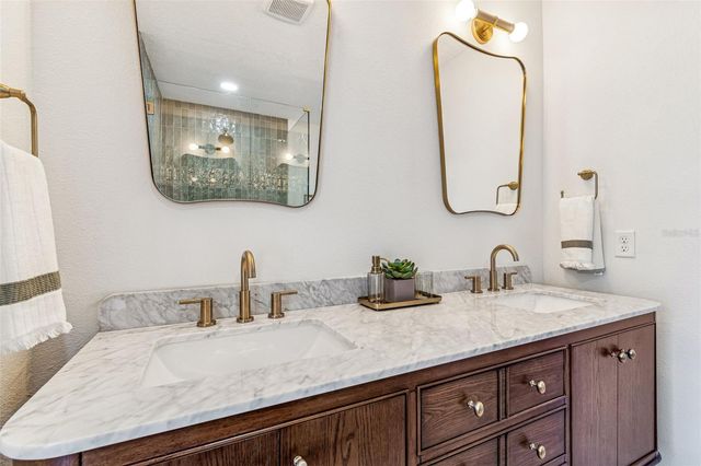 3511 W BARCELONA STREET, Tampa, FL 33629