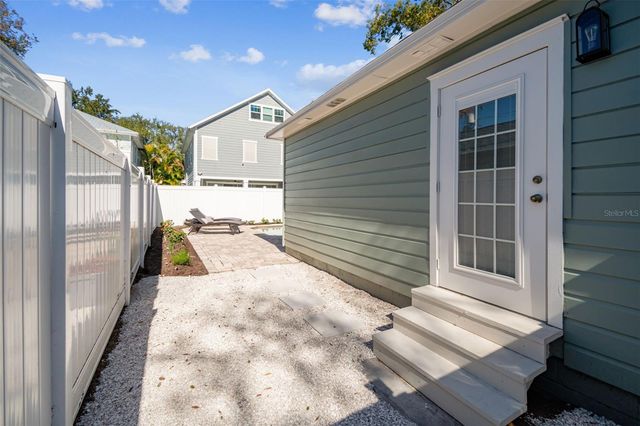 3511 W BARCELONA STREET, Tampa, FL 33629