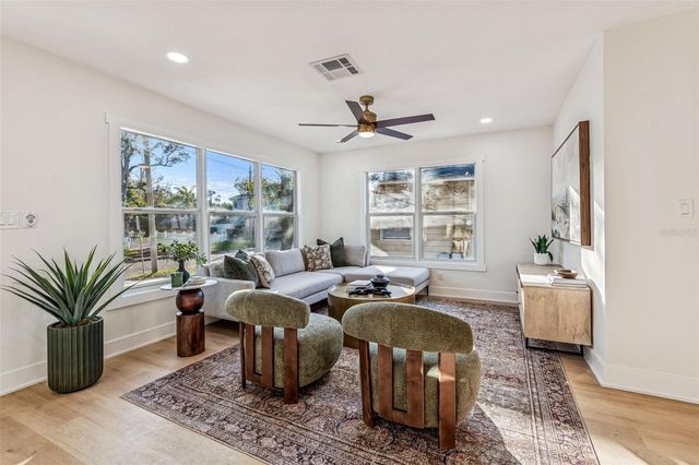 3511 W BARCELONA STREET, Tampa, FL 33629